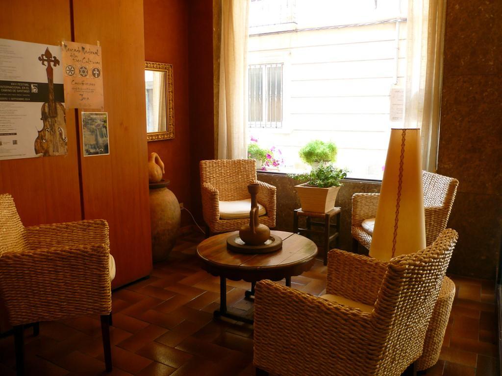 Hotel Pradas Jaca Ngoại thất bức ảnh